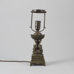 1235 4381 Bordslampa